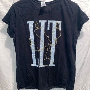 black DISNEY t shirt